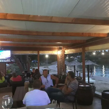 Premijer-rab Daire Supetarska Draga