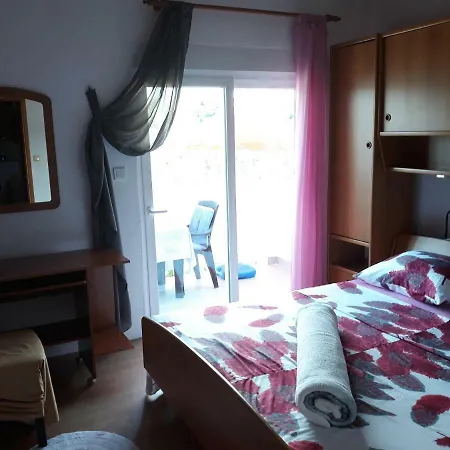 Premijer-rab Apartment