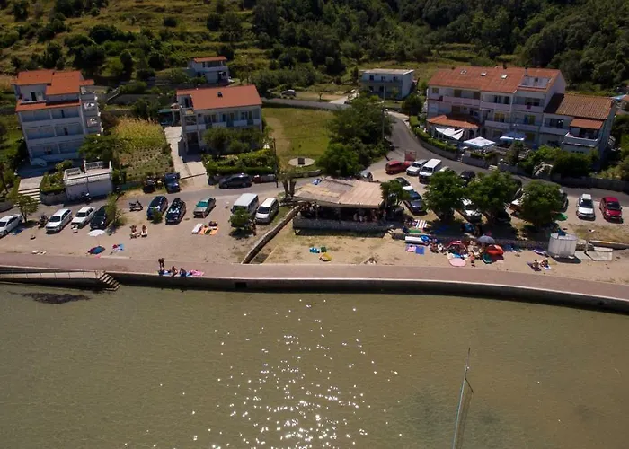 Premijer-rab Διαμέρισμα